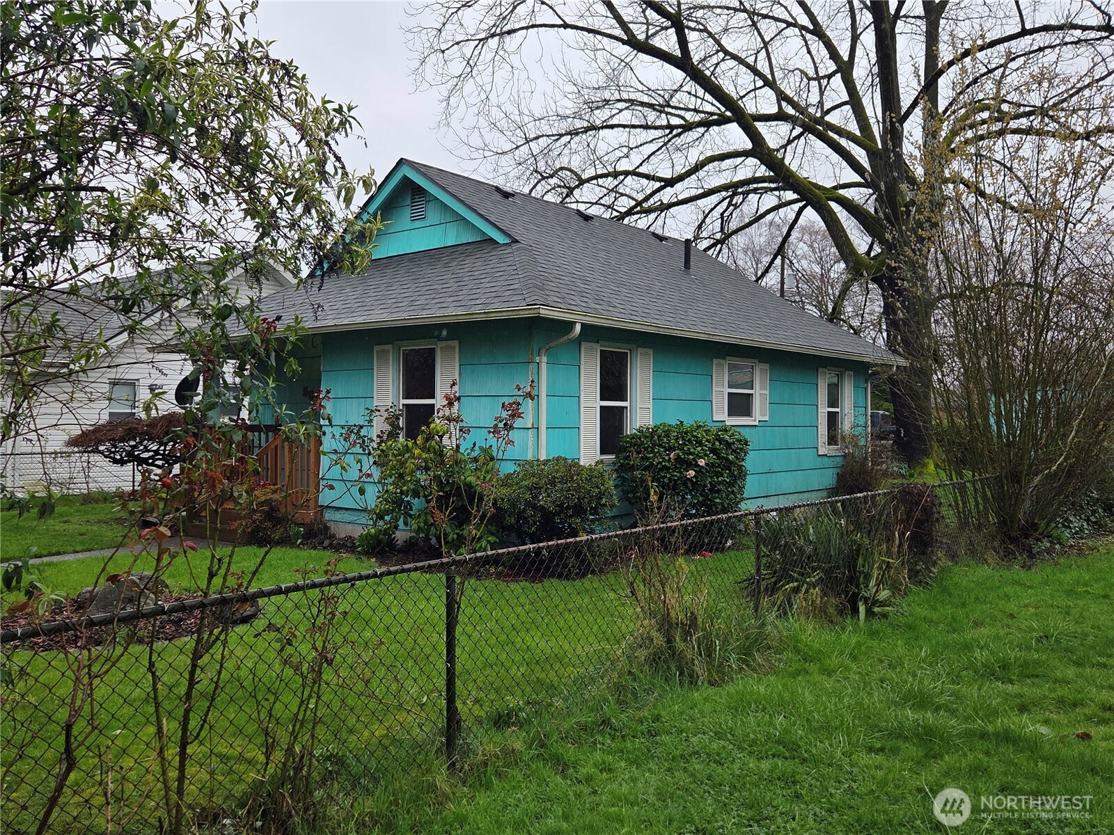 561 15th Avenue Longview WA 98632