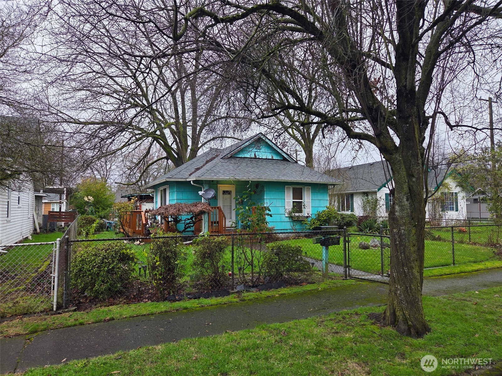 561 15th Avenue Longview WA 98632