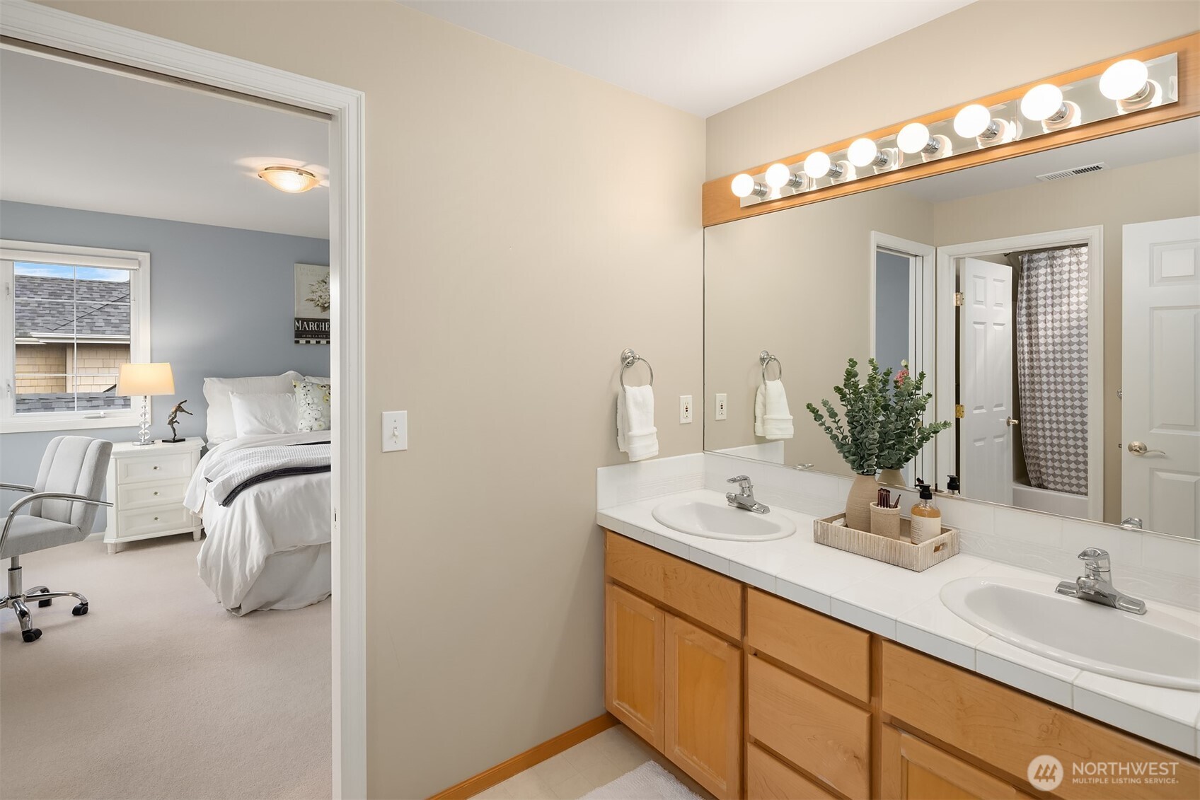 6606 Fairway Avenue SE Snoqualmie WA 98065
