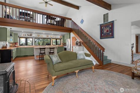 305 NW Coveland Street Coupeville WA 98239