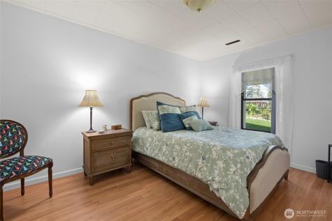 305 NW Coveland Street Coupeville WA 98239