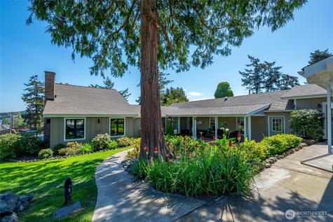 305 NW Coveland Street Coupeville WA 98239