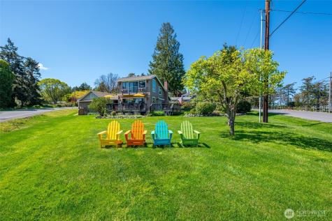 305 NW Coveland Street Coupeville WA 98239