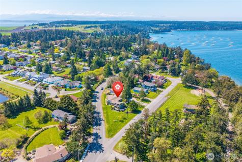 305 NW Coveland Street Coupeville WA 98239