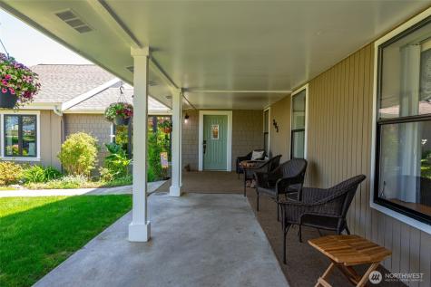 305 NW Coveland Street Coupeville WA 98239