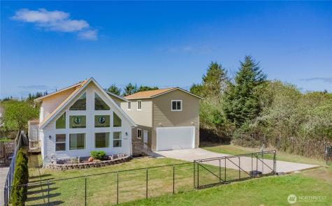 555 Ensign Avenue NW Ocean Shores WA 98569