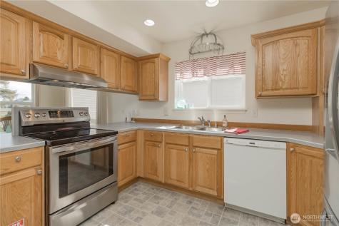 555 Ensign Avenue NW Ocean Shores WA 98569