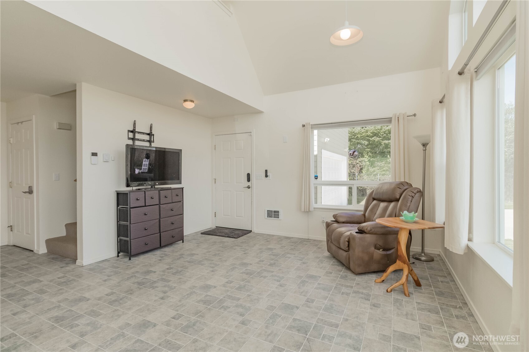 555 Ensign Avenue NW Ocean Shores WA 98569