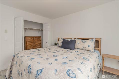 555 Ensign Avenue NW Ocean Shores WA 98569