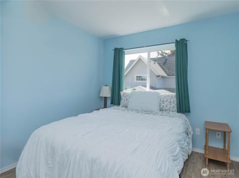 555 Ensign Avenue NW Ocean Shores WA 98569