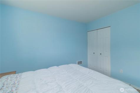 555 Ensign Avenue NW Ocean Shores WA 98569