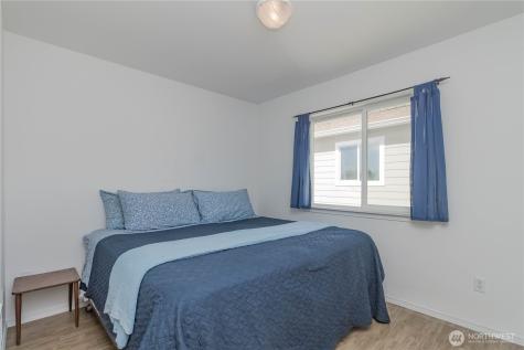 555 Ensign Avenue NW Ocean Shores WA 98569