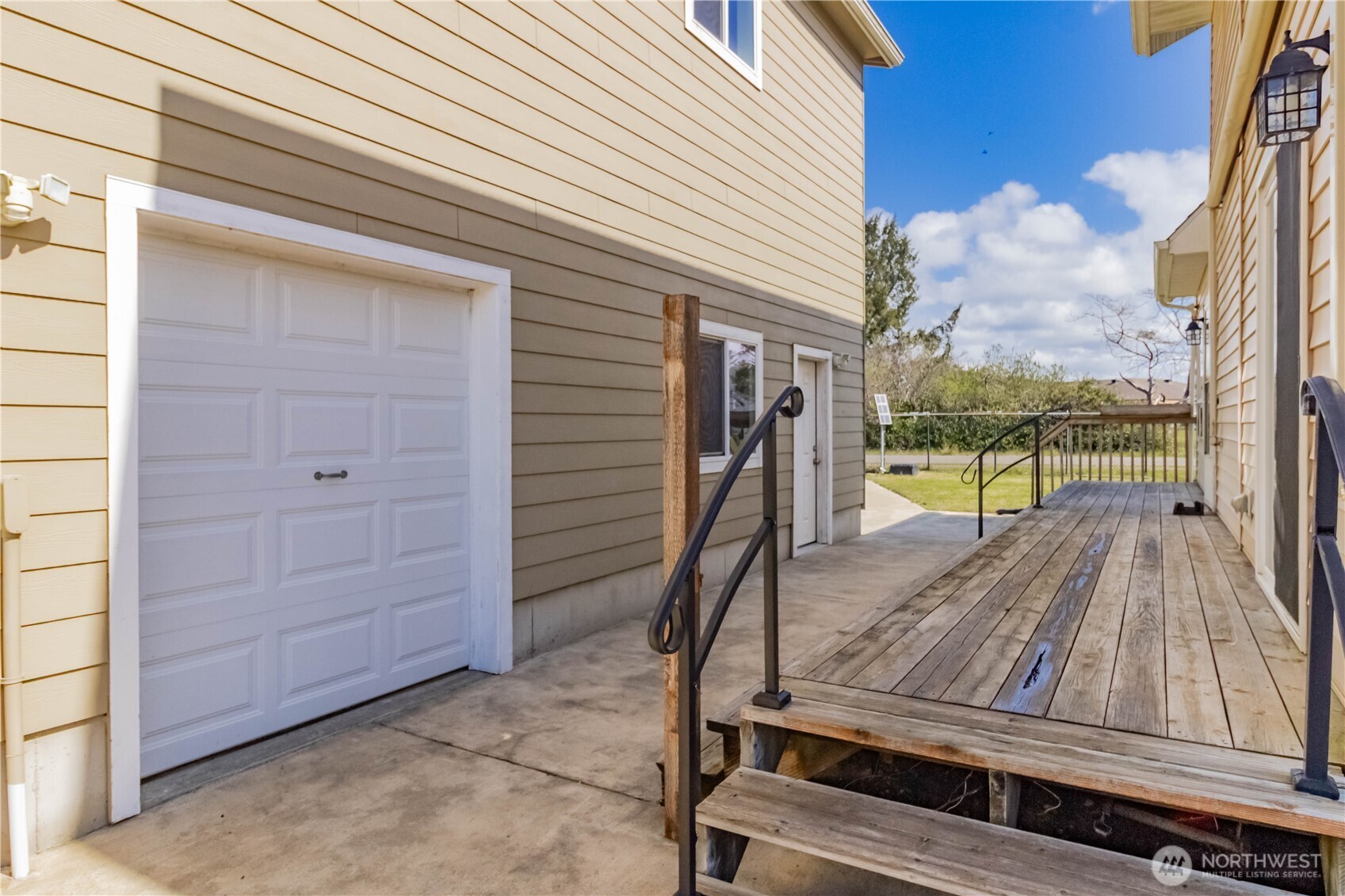 555 Ensign Avenue NW Ocean Shores WA 98569