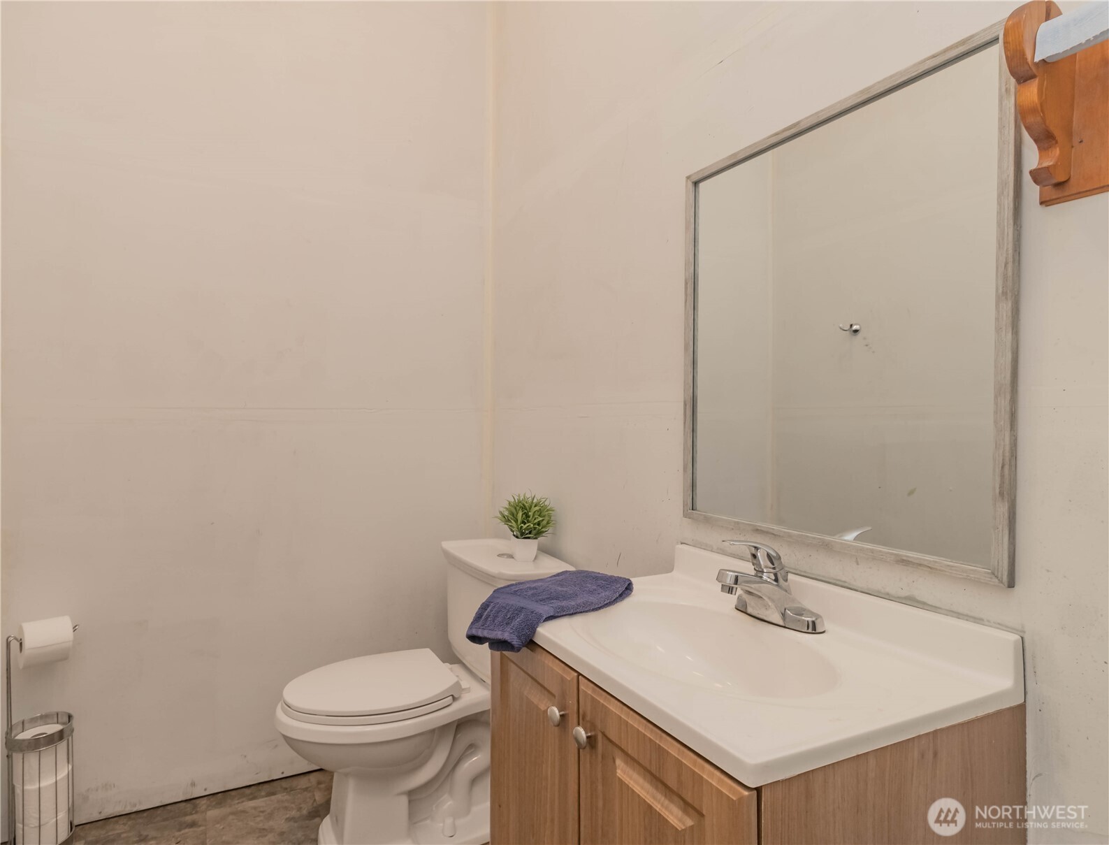 555 Ensign Avenue NW Ocean Shores WA 98569