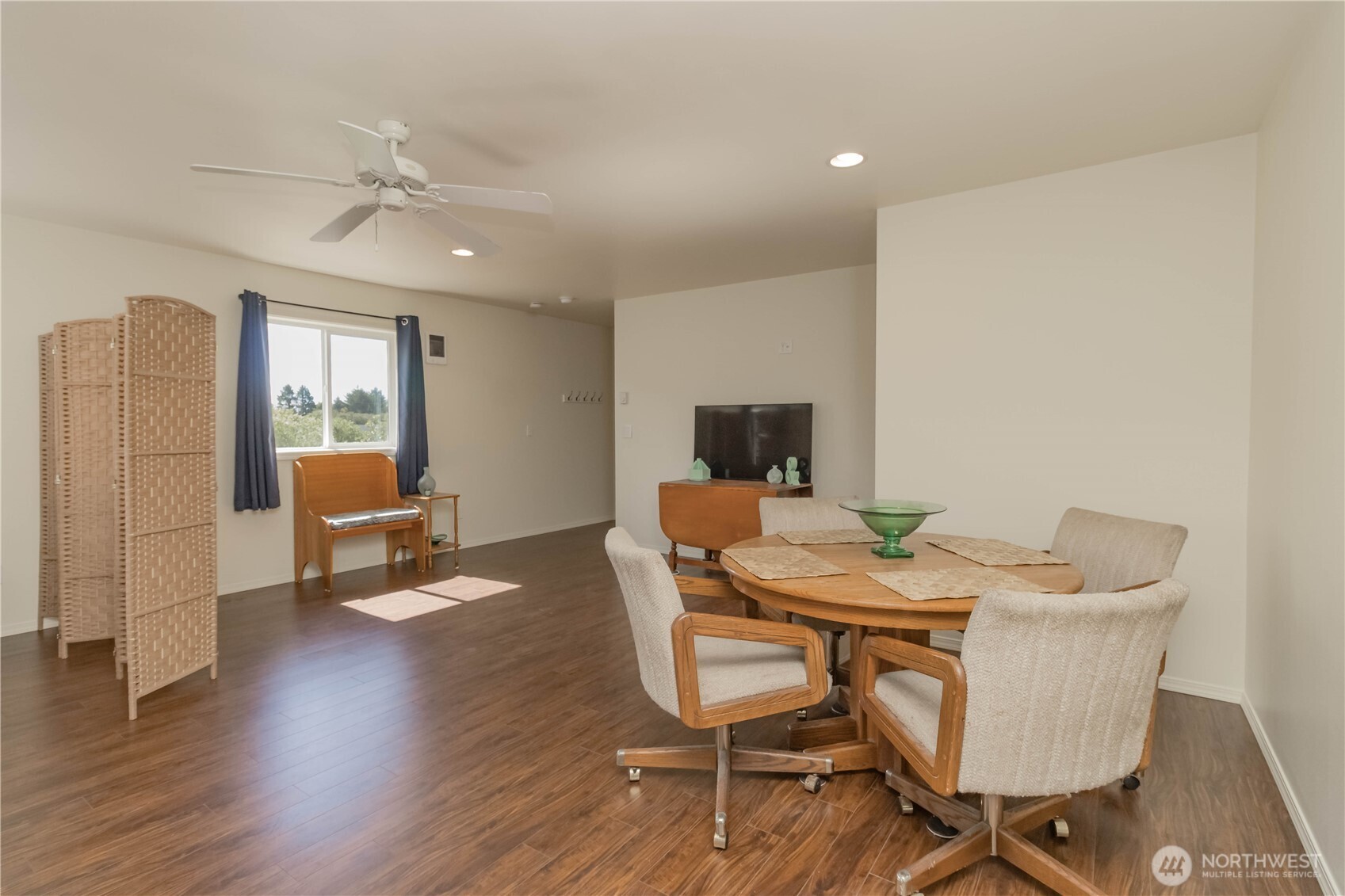 555 Ensign Avenue NW Ocean Shores WA 98569