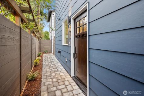 832 S Sullivan Street Seattle WA 98108