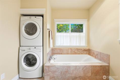 2780 S Utopian Way Camano Island WA 98282