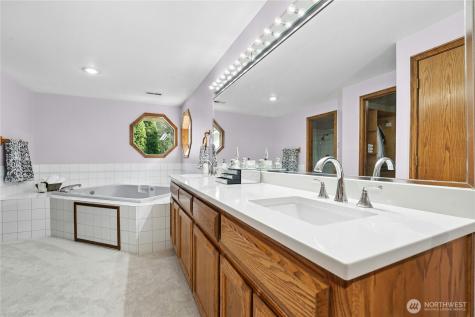 209 SW 331st Place Federal Way WA 98023