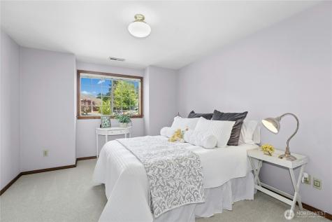 209 SW 331st Place Federal Way WA 98023