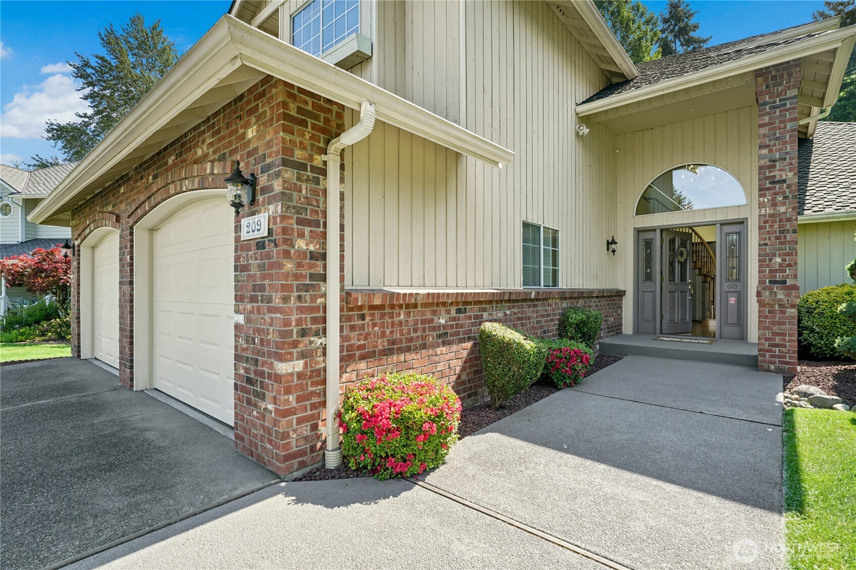 209 SW 331st Place Federal Way WA 98023
