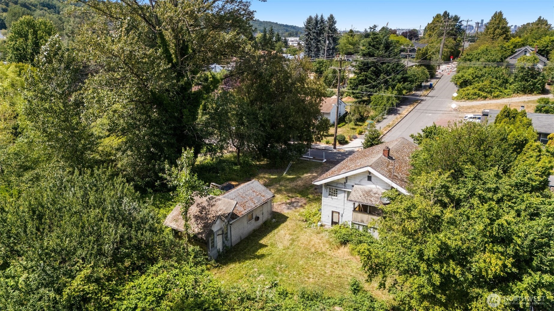 565 S Director Seattle WA 98108