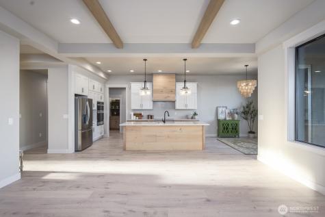 2053 H.2 Road Moses Lake WA 98837