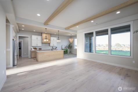 2053 H.2 Road Moses Lake WA 98837