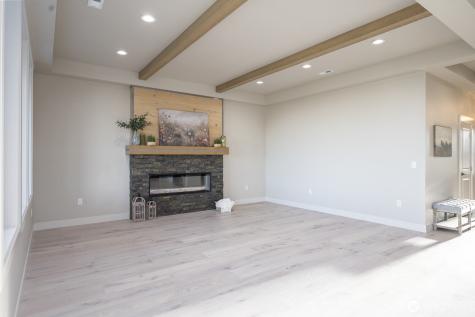 2053 H.2 Road Moses Lake WA 98837