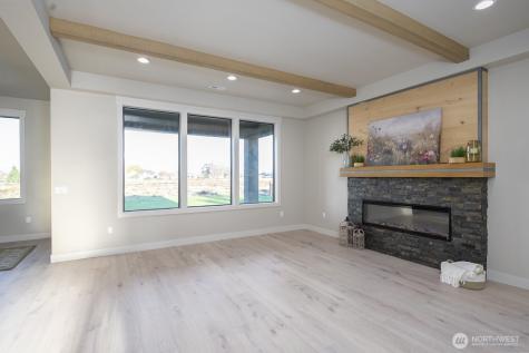 2053 H.2 Road Moses Lake WA 98837