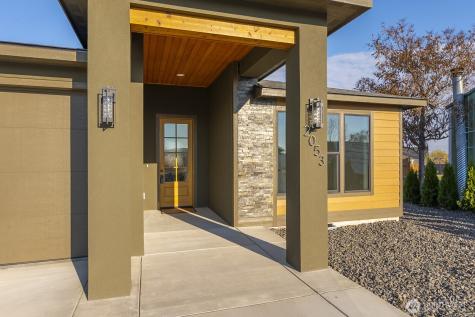 2053 H.2 Road Moses Lake WA 98837