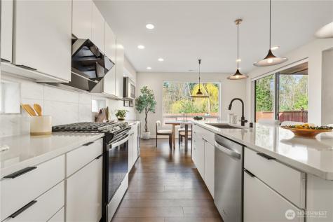 22532 70th Place W Mountlake Terrace WA 98043