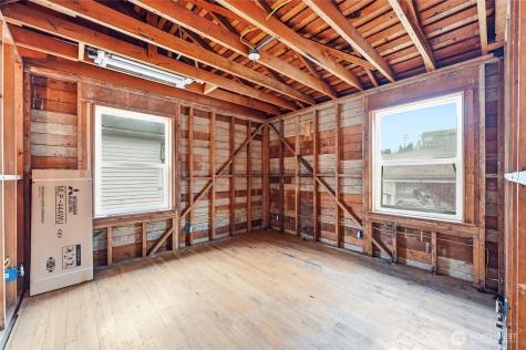 9017 14th Avenue S Seattle WA 98108