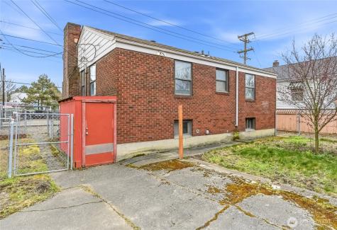 9017 14th Avenue S Seattle WA 98108