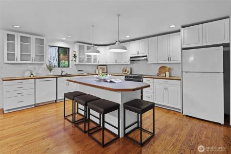 12121 NE 66th Street Kirkland WA 98033