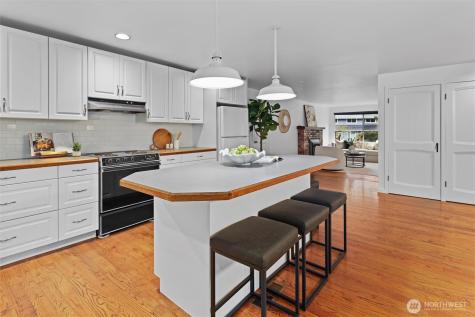 12121 NE 66th Street Kirkland WA 98033