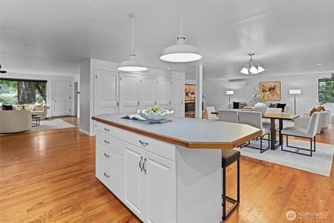 12121 NE 66th Street Kirkland WA 98033