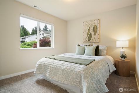 7270 E Grandview Street Port Orchard WA 98366