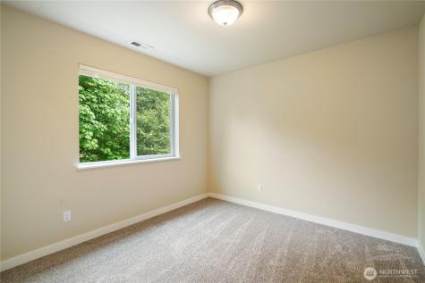 7270 E Grandview Street Port Orchard WA 98366