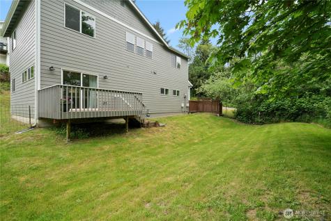 7270 E Grandview Street Port Orchard WA 98366