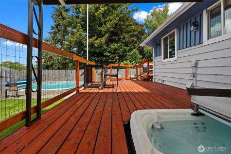 11224 74th Avenue E Puyallup WA 98373