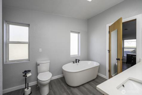 9116 P NW Quincy WA 98848
