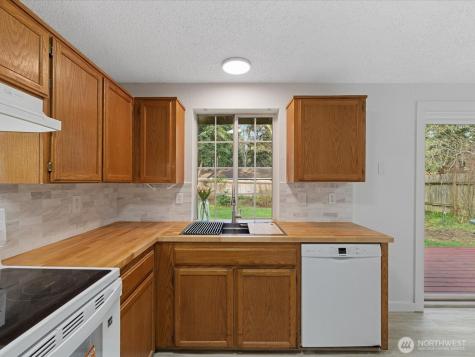 7822 Songbird Way Clinton WA 98236