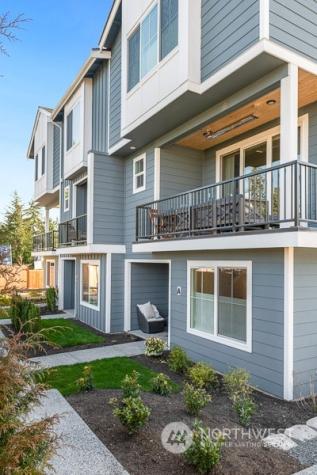 13730 Manor Lynnwood WA 98087
