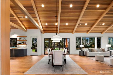 26 SE 152nd Street Issaquah WA 98025