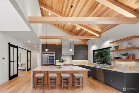 26 SE 152nd Street Issaquah WA 98025