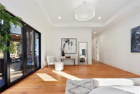 26 SE 152nd Street Issaquah WA 98025