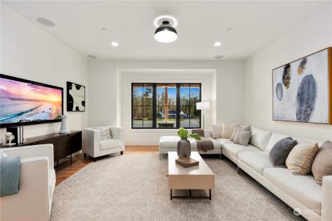26 SE 152nd Street Issaquah WA 98025