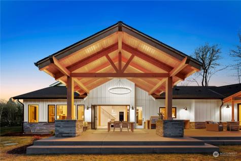 26 SE 152nd Street Issaquah WA 98025