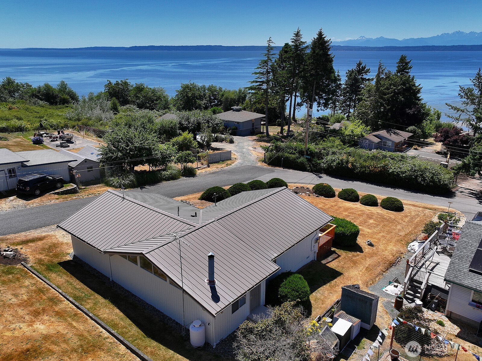 4135 Lovely Road Clinton WA 98236