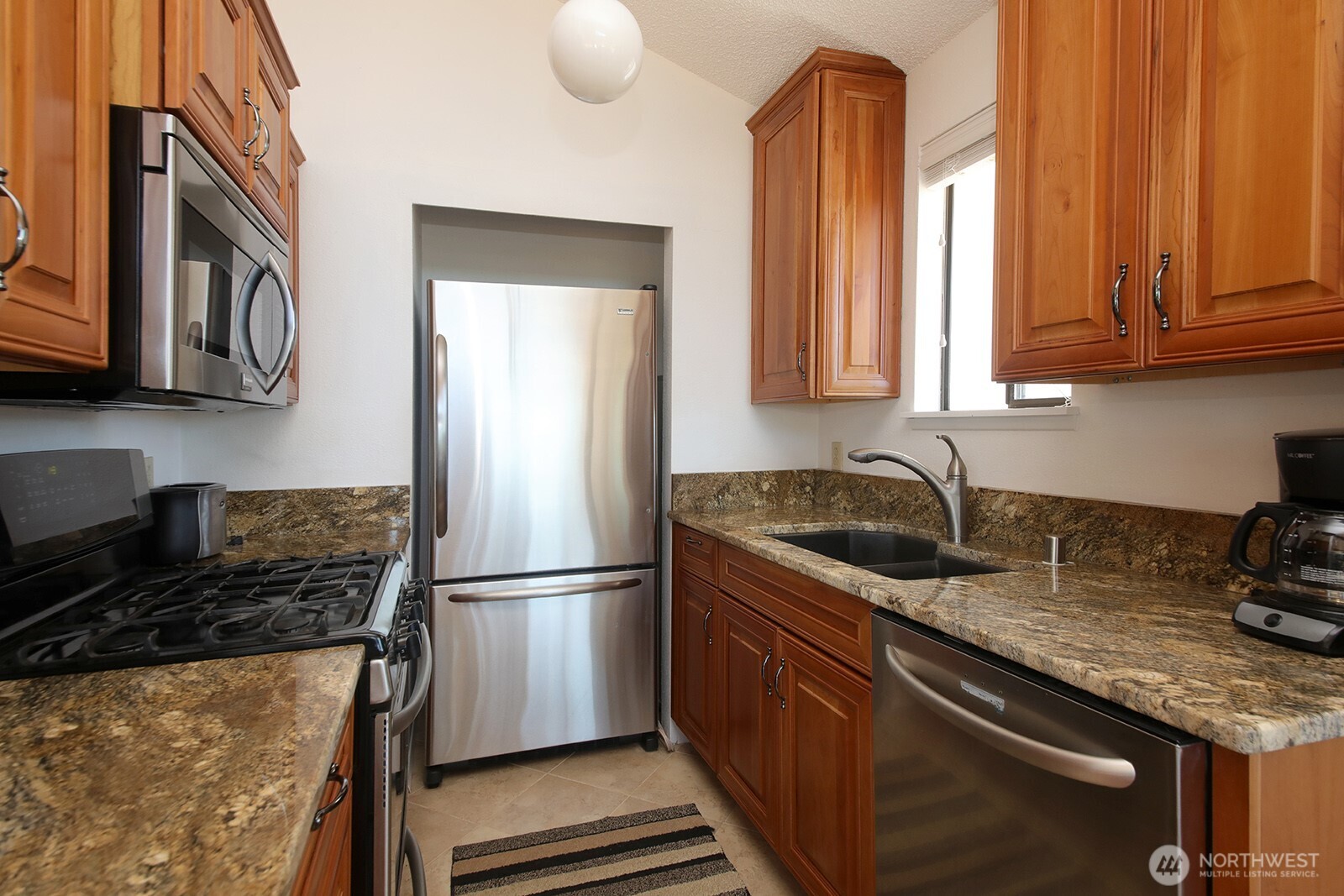 4135 Lovely Road Clinton WA 98236